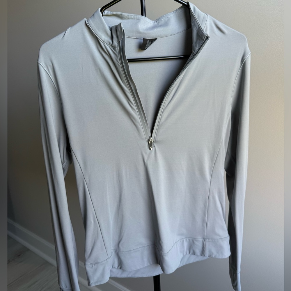 Small Grayson women’s pull over